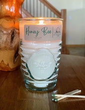 Load image into Gallery viewer, Honey Bee 10 oz. Glass Candle
